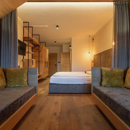 Krondlhof Hotel 3*